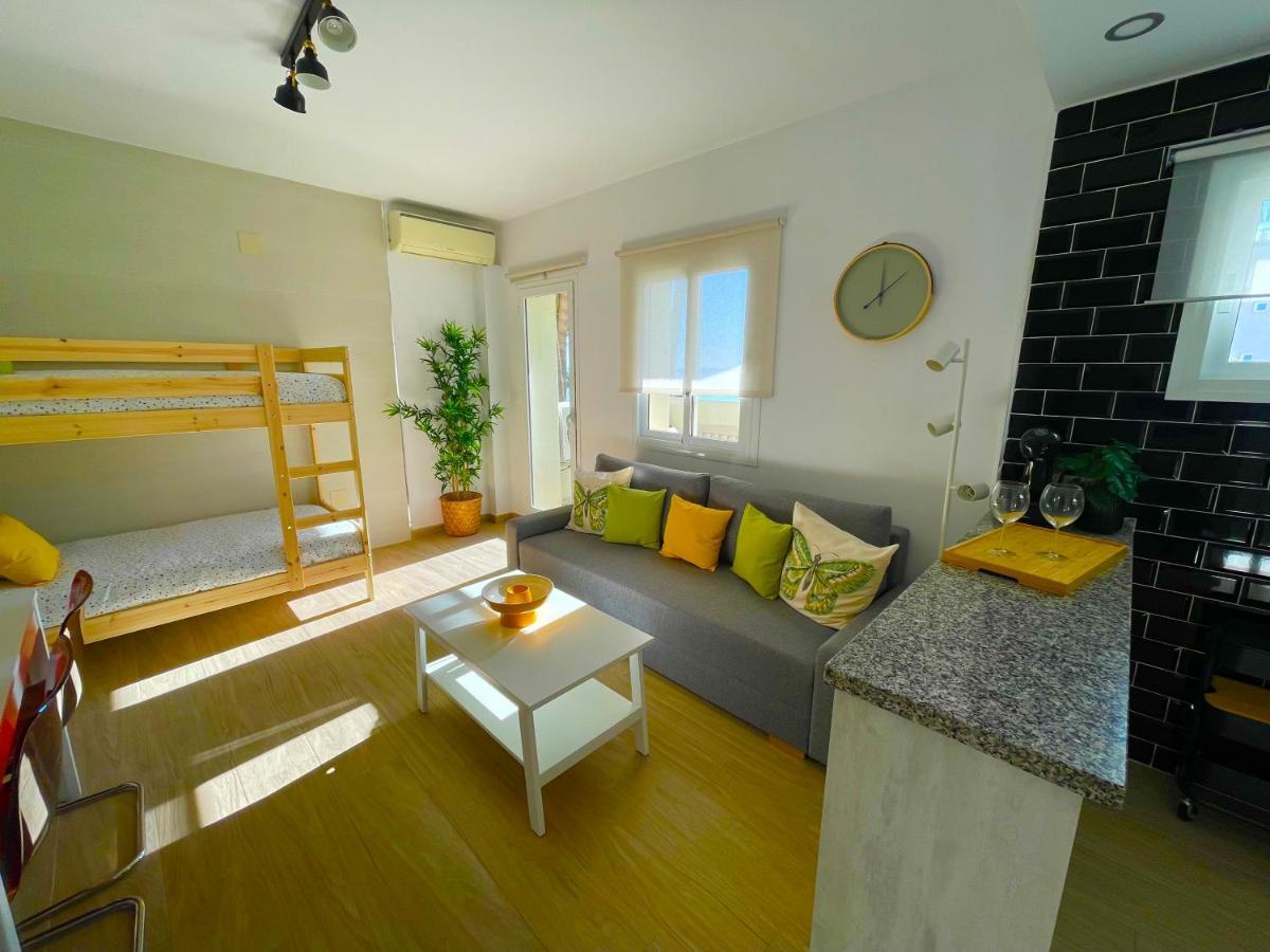 Apartamento Con Vistas Al Mar 베날마데나코스타 외부 사진