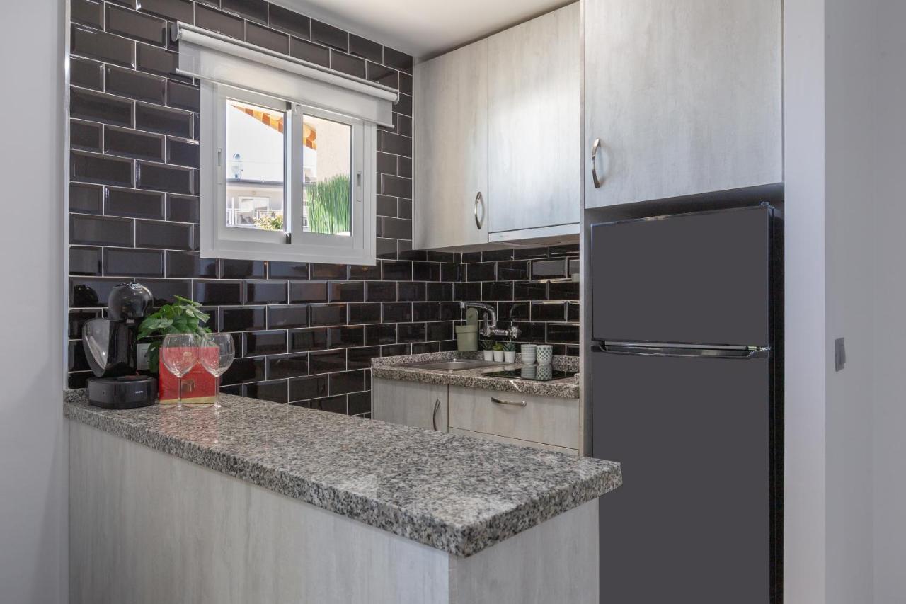 Apartamento Con Vistas Al Mar 베날마데나코스타 외부 사진